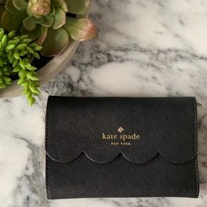 Kate Spade Cedar Street Scalloped Wallet